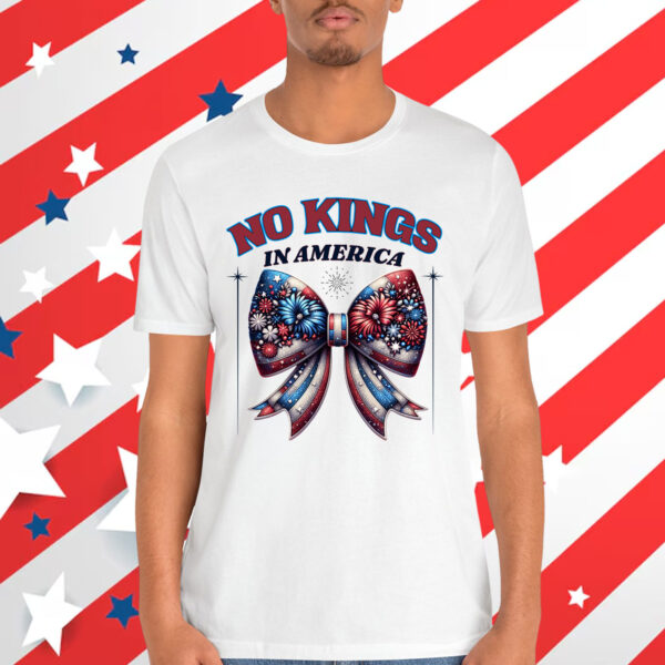 Coquette Bow No Kings In America Patriotic T-Shirt