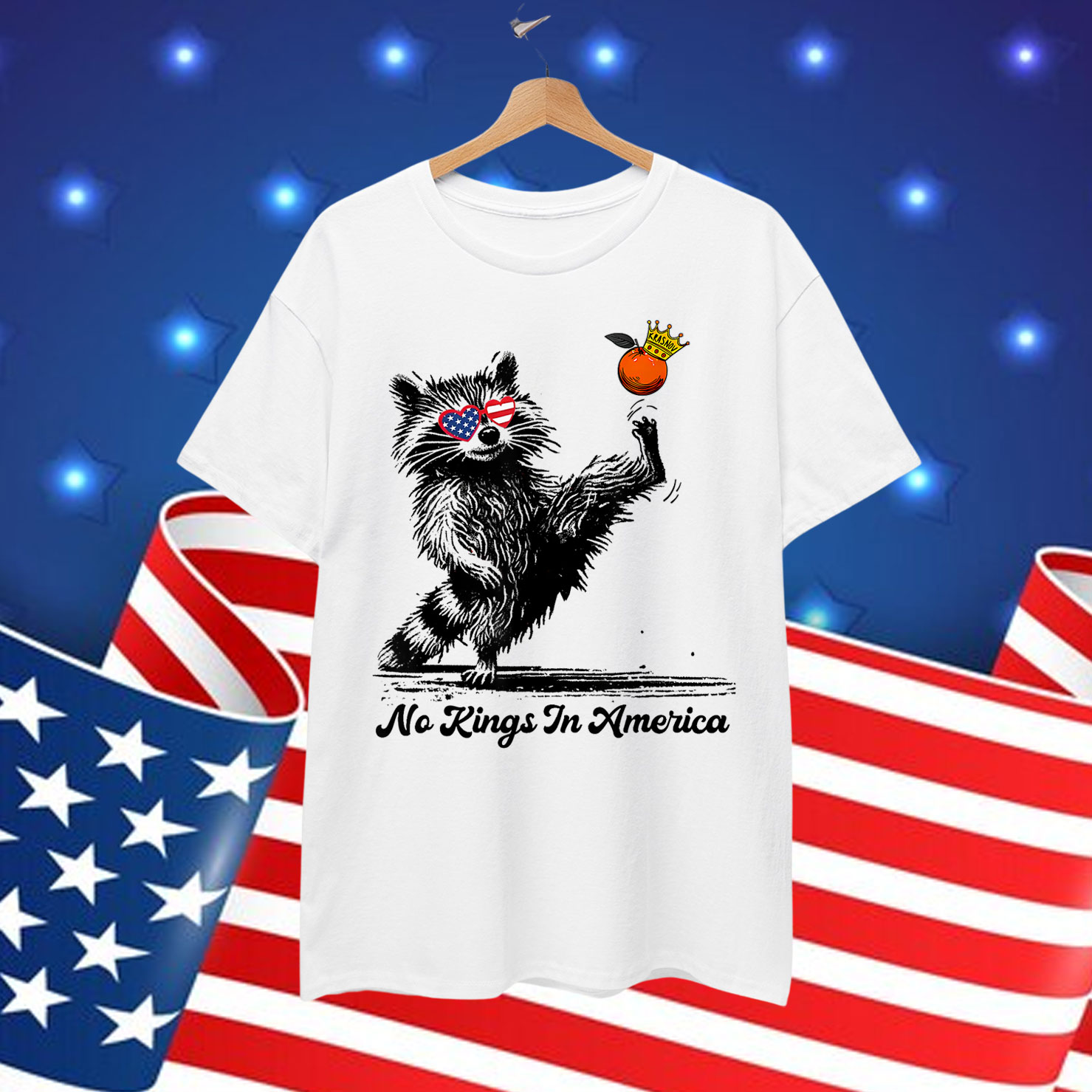 No Kings In America Funny Raccoon T-Shirt