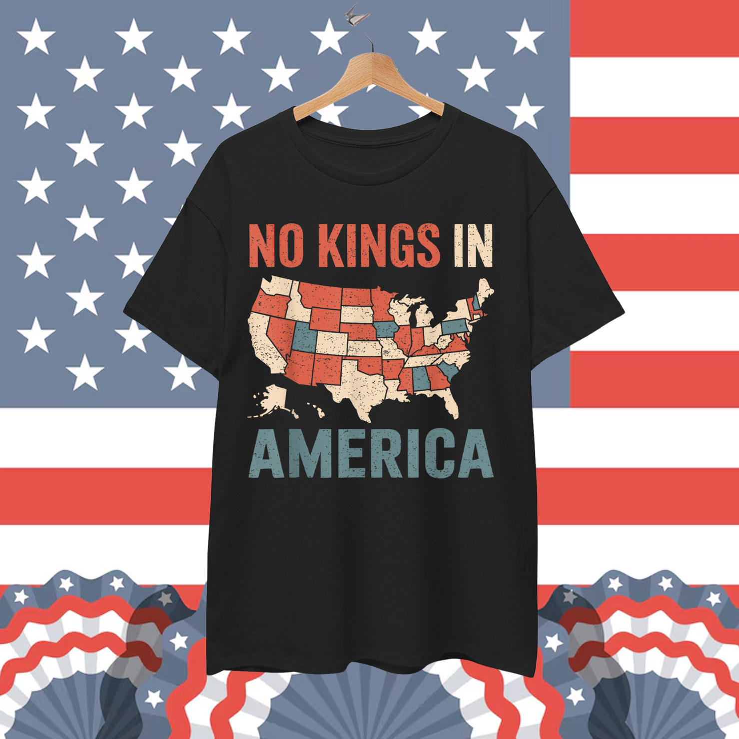 No Kings In America Retro USA Map Patriotic T-Shirt