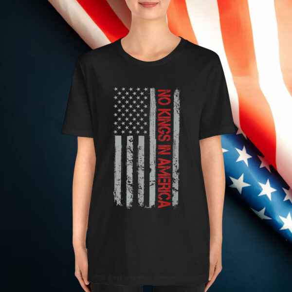 No Kings In America US T-Shirt