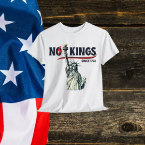 No Kings Since 1776 Resist Crop T-Shirt