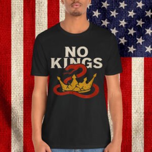 No Kings Snake Crown Graphic Bold Symbolic Design T-Shirt