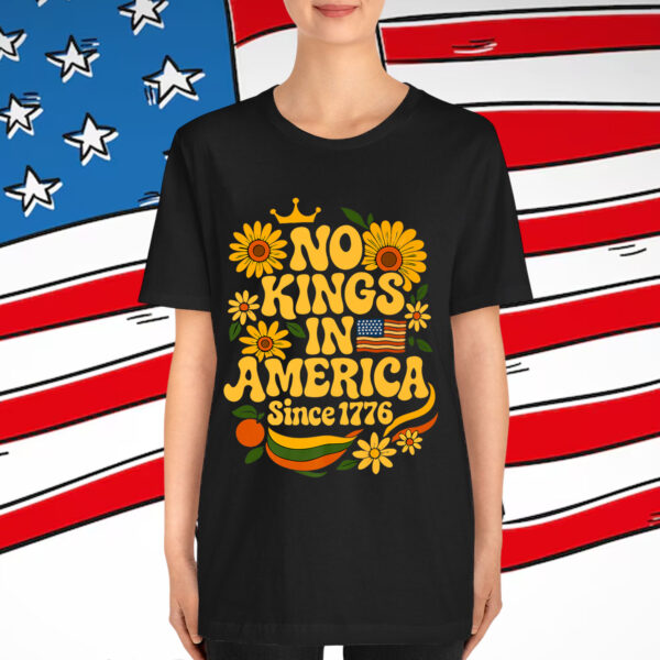 No Kings in America Since 1776 Groovy Floral T-Shirt