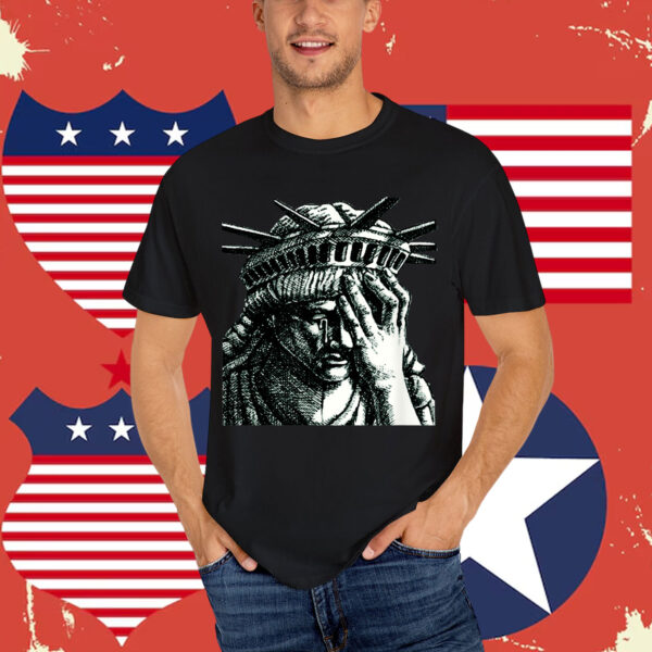 Statue of Liberty Crying Anti Trump Resist No Muslim Ban T-Shirt