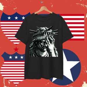 Statue of Liberty Crying Anti Trump Resist No Muslim Ban T-Shirt